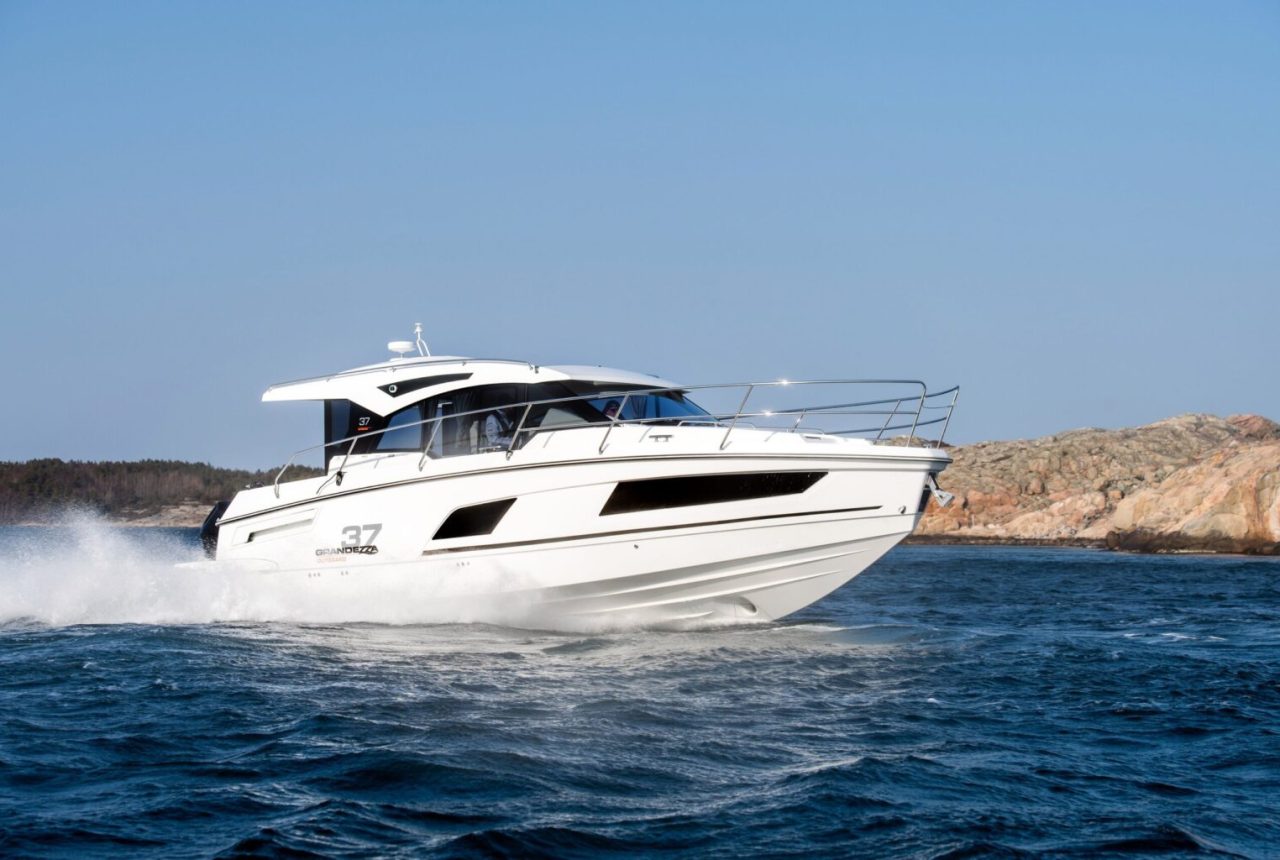 Grandezza 37 Outboard 800hk
