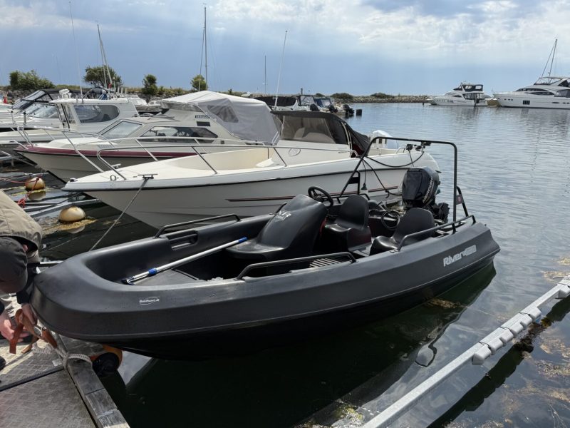 River 420XR med 15HK