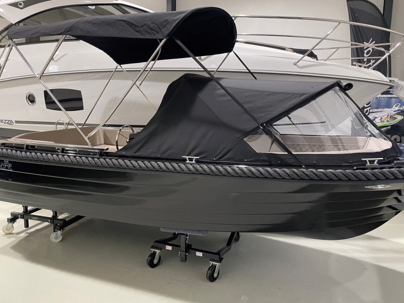 SilverYacht 525