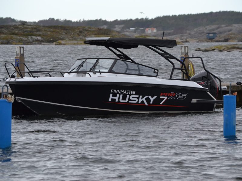 Finnmaster Husky R7 Mercury V8