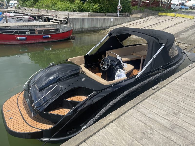 Gentleman´s Launch 600XL 20HK